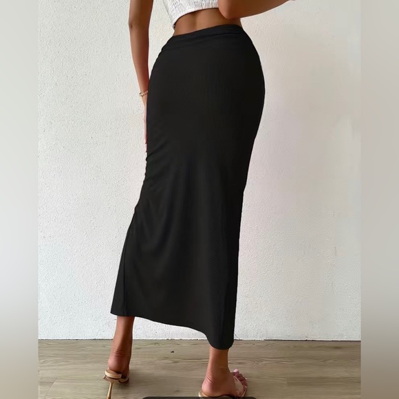 Women’s Twist High Split Skirt - Picture 3 of 4
